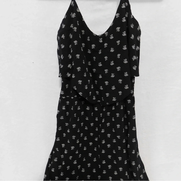 Old Navy Dresses & Skirts - Old Navy Cami Dress Black Floral Fit &‎ Flare Size Small